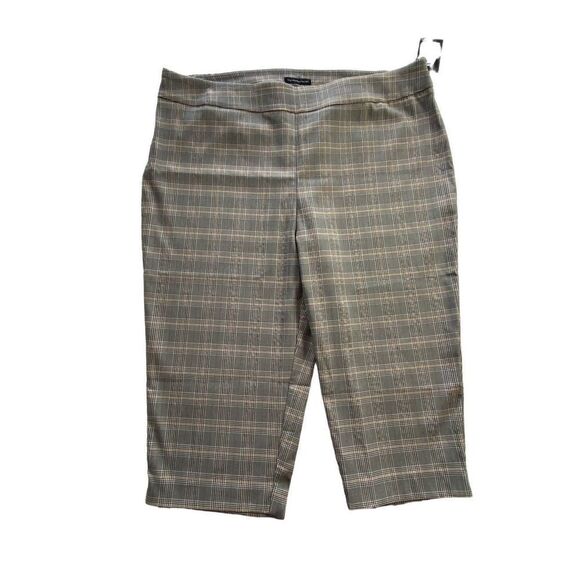 COUNTERPART 24W Pull On Plaid Print Capris - Picture 1 of 7